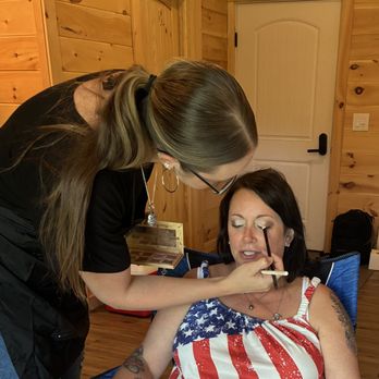 Friends Lake Inn - make up being done in a camp chair, in someone else's hotel - Hotels Near Me - Chestertown, New York Friends Lake Inn - make up being done in a camp chair, in someone else's hotel - Hotels Near Me - Chestertown, New York