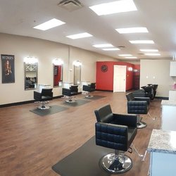 Custom Hair Lounge