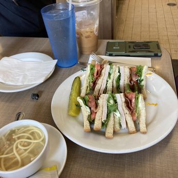 Zippy's Vineyard - Zippy's club sandwich (February 2024) - Diners Near Me - Honolulu, Hawaii Zippy's Vineyard - Zippy's club sandwich (February 2024) - Diners Near Me - Honolulu, Hawaii