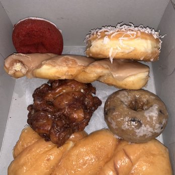 Rose Donuts - Half dozen donut box! Yum. - Coffee & Tea Near Me - San Diego, California