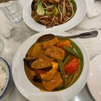 Mamak Vegan Kitchen - Lemak Curry and noodles - Vegan Near Me - Chamblee, Georgia Mamak Vegan Kitchen - Lemak Curry and noodles - Vegan Near Me - Chamblee, Georgia