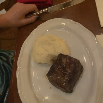 Le Cellier Steakhouse - Steakhouses Near Me - Orlando, Florida Le Cellier Steakhouse - Steakhouses Near Me - Orlando, Florida
