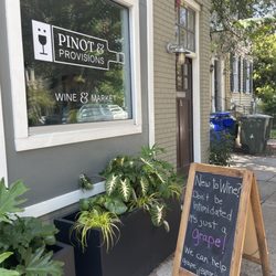 Pinot And Provisions - Entrance
