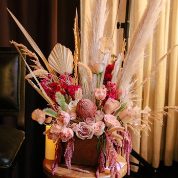 Elevated Room Events - Florals - Party & Event Planning Near Me Elevated Room Events - Florals - Party & Event Planning Near Me