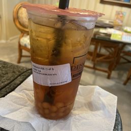 Lychee oolong tea w/ boba