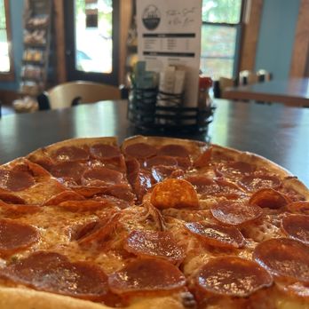 Bel Tavolo Pizzeria - Pepperoni pizza - Pizza Near Me - New Ulm, Texas