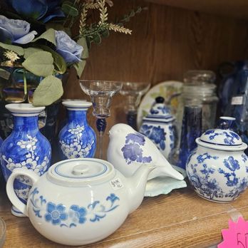 208 Emporium - Antiques Near Me - Boise, Idaho