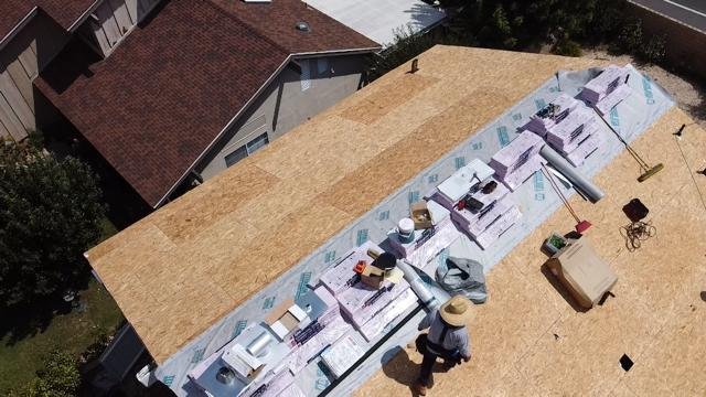 Slide of Pro Roofing Service