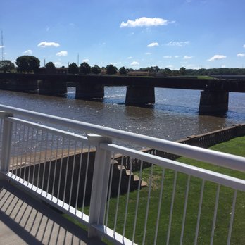 Principal Riverwalk - All along the river - Parks Near Me - Des Moines, Iowa