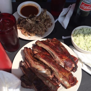 Hickory Pit Bar-B-Que - Rubs and chopped pork. Looks good but lacked character and flavor - Barbeque Near Me - Chattanooga, Tennessee Hickory Pit Bar-B-Que - Rubs and chopped pork. Looks good but lacked character and flavor - Barbeque Near Me - Chattanooga, Tennessee