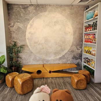 Lunar Tea - Instagram opportunity - Coffee & Tea Near Me - Honolulu, Hawaii Lunar Tea - Instagram opportunity - Coffee & Tea Near Me - Honolulu, Hawaii