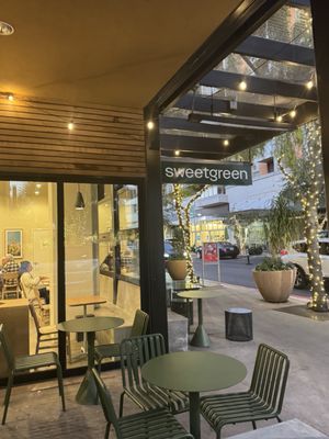 sweetgreen - Healthy Salads, Bowls and Plates by null