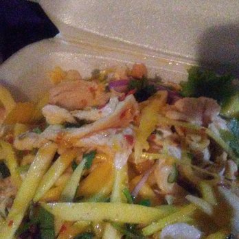 Pad Thai Restaurant - Spicy mango chicken salad - Thai Near Me - Clovis, California