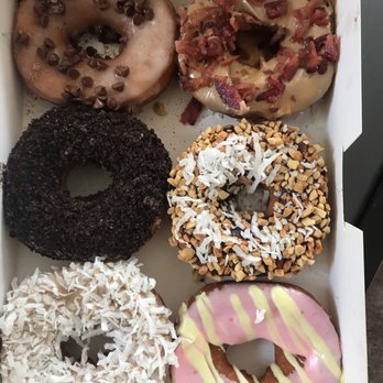 Donut World - Half dozen donuts - Donuts Near Me - Staten Island, New York
