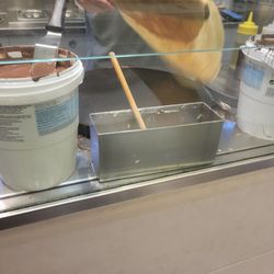 Crêpes Galettes - Employee flipping the crepe!