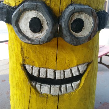Elizabeth Express Kitchen Car - The Minions! - Hot Dogs Near Me - Elizabeth, Pennsylvania