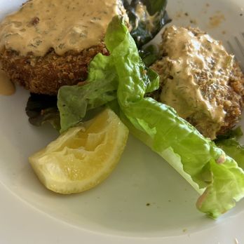 Duckie's Chowder House - Seafood Near Me - Cayucos, California