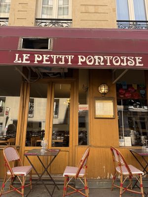Le Petit Pontoise by null