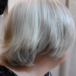 Salon 131 & Facial Spa - Haircut was supposed to be above the shoulders Bob with layers.
