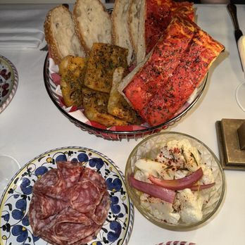 Carbone Dallas - Complimentary bread - Italian Near Me - Dallas, Texas
