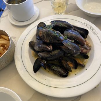 Bistro Du Jour - Mussels. No bread or spoon. - French Near Me - Washington, DC, District of Columbia Bistro Du Jour - Mussels. No bread or spoon. - French Near Me - Washington, DC, District of Columbia