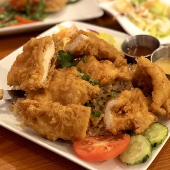 Pikul Thai Bistro - Crispy Chicken Fried Rice - Thai Near Me - Fairfield, California Pikul Thai Bistro - Crispy Chicken Fried Rice - Thai Near Me - Fairfield, California