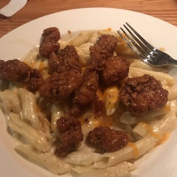 Applebee's Grill + Bar - The bacon mac and cheese...but they somehow forgot the bacon. No wonder this place only has 2 stars. - American Near Me - Sumter, South Carolina Applebee's Grill + Bar - The bacon mac and cheese...but they somehow forgot the bacon. No wonder this place only has 2 stars. - American Near Me - Sumter, South Carolina