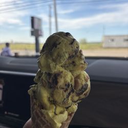 The Frosty Cove - Banana peanut butter moose tracks