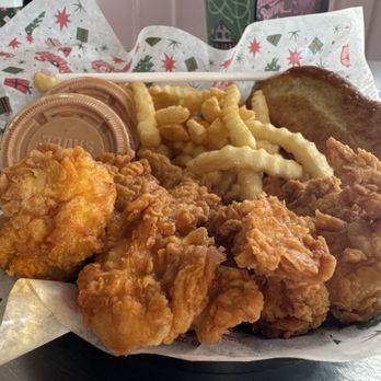 Raising Cane's Chicken Fingers - Chicken Finger - Fast Food Near Me - Miami Beach, Florida