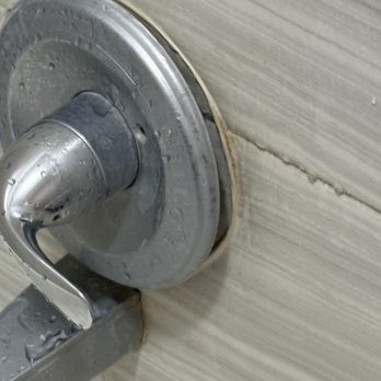 Motel 6 - Shower faucet - Hotels Near Me - Stephenville, Texas Motel 6 - Shower faucet - Hotels Near Me - Stephenville, Texas