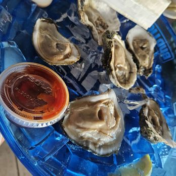 Old Man Frank's - 1/2 dozen raw oysters - Dive Bars Near Me - Winter Haven, Florida