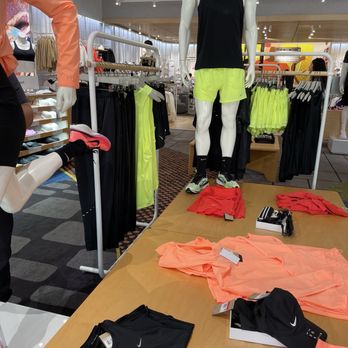 Nike The Point - Shoe Stores Near Me - El Segundo, California Nike The Point - Shoe Stores Near Me - El Segundo, California