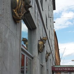 Drei Mohren Hotel - Die Namensgeber grüßen