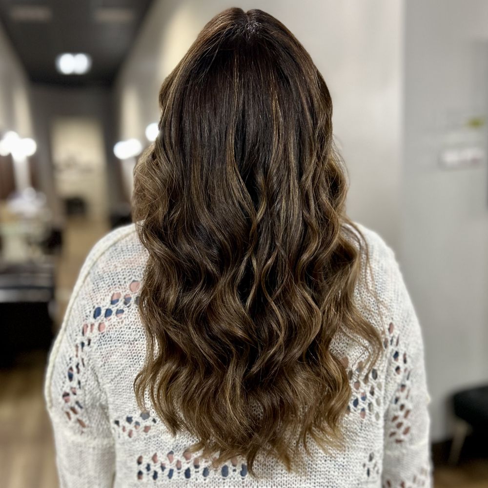 Hair By Christina Knowles Logo