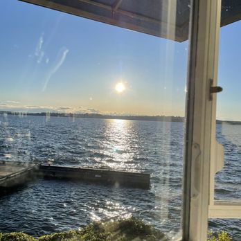 Como - The view - Italian Near Me - Kirkland, Washington