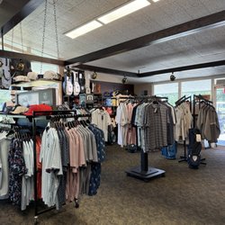Stockdale Country Club - Fully stocked pro shop