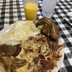 Pelham Diner - Corned Beef Hash and Eggs