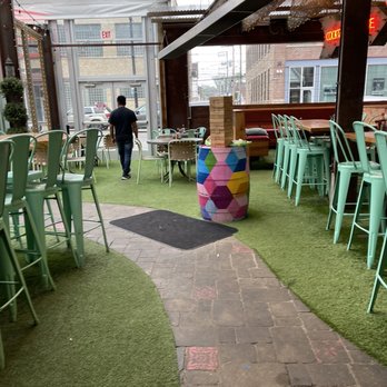 Paradise Park - Pizza Near Me - Chicago, Illinois