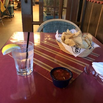 El Cholo - Great environment and LA spiced nachos - Mexican Near Me - Los Angeles, California