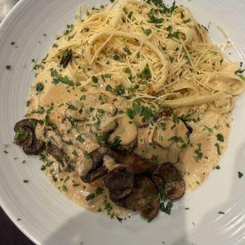Amici Pizzeria & Bar - Chicken Marsala - Pizza Near Me - Reno, Nevada