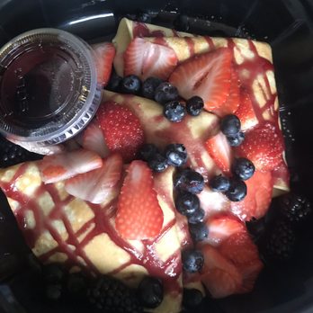 Frida's Breakfast & Lunch - Triple Berry Mascarpone Crepes - Breakfast & Brunch Near Me - Evanston, Illinois