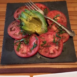 Sauble Falls Bed And Breakfast - Avocado and tomatoes lightly seasoned. So refreshing.