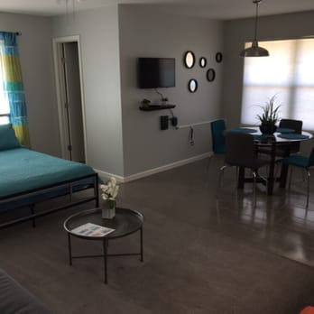 Dee's Cleaning Service - ( Live Clean Live Happy with Dee's Cleaning Service ) - Home Cleaning Near Me