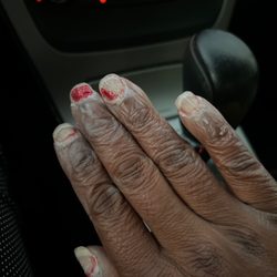 Kim's Nail's - Right hand