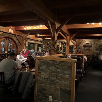 Oakside - Dining Area - Seafood Near Me - Big Bear Lake, California