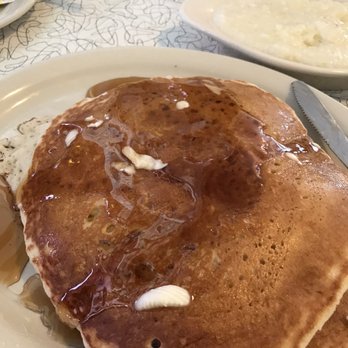 Howley's Restaurant - Delicious huge ancskes! - Diners Near Me - West Palm Beach, Florida Howley's Restaurant - Delicious huge ancskes! - Diners Near Me - West Palm Beach, Florida