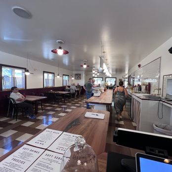 Jumbo's Win Win - Burgers Near Me - Philo, California