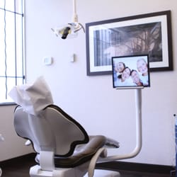 North Shore Dental Group - Modern operatories at North Shore Dental Group in North Vancouver, equipped for general, cosmetic, and restorative dentistry.