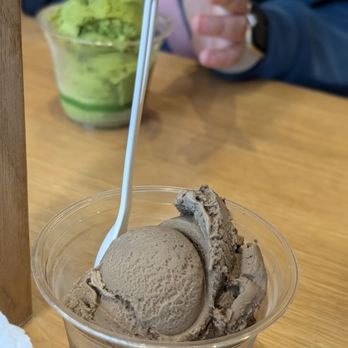 Nana's Green Tea - hojicha soft serve - Desserts Near Me - Bellevue, Washington