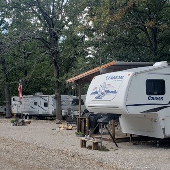 Bennett Spring Campground - Campgrounds Near Me - Lebanon, Missouri